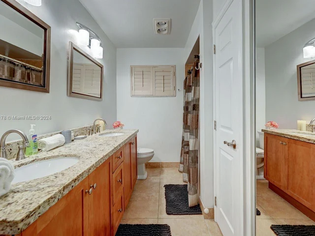 932 Polk St, Hollywood FL 33019