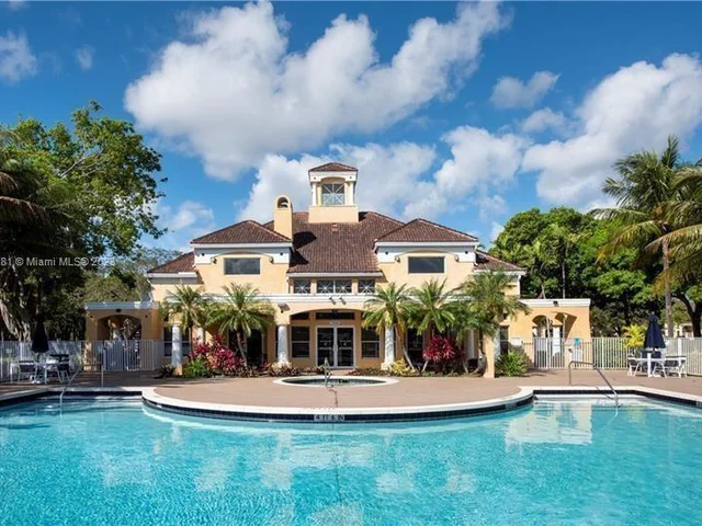 2405 NW 33rd St # 1208, Oakland Park FL 33309