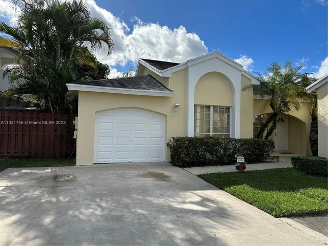 9746 NW 51st Ter # 9746, Doral FL 33178