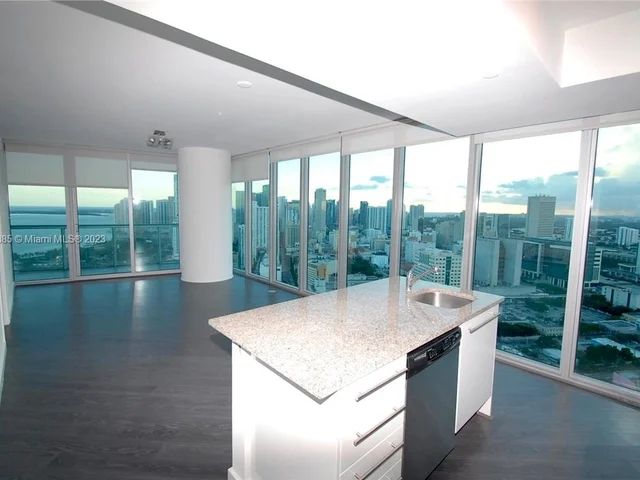 888 Biscayne Blvd # 3801, Miami FL 33132