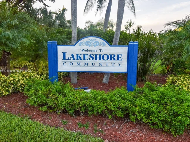 1017 Washington Cir # 1017E, Homestead FL 33034