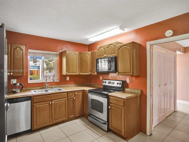 265 Sunshine Dr # 265, Coconut Creek FL 33066