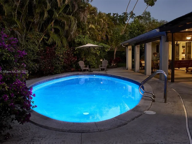 8901 SW 125th Ter, Miami FL 33176