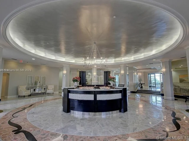 2501 S Ocean Dr, Hollywood FL 33019