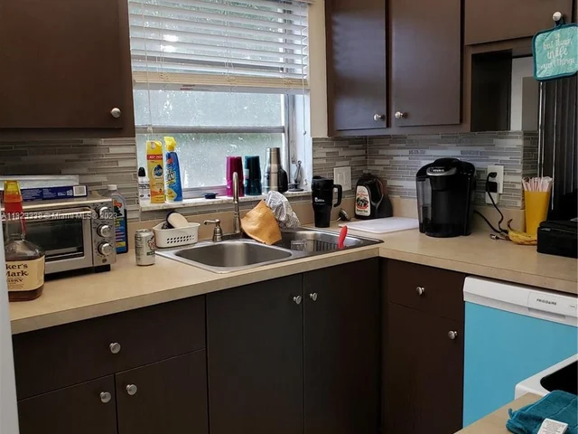 6001 NW 61st Ave # 301, Tamarac FL 33319