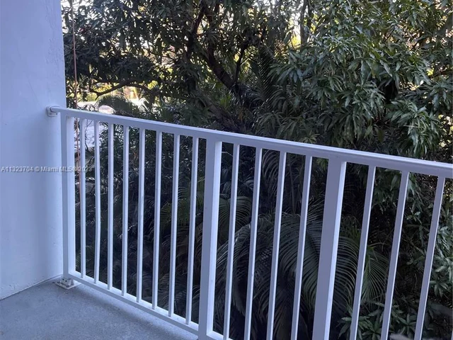 645 NE 121st St # 304, North Miami FL 33161