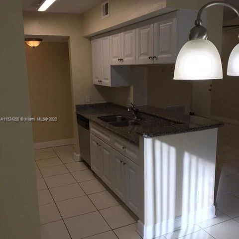 5686 Rock Island Rd # 117, Tamarac FL 33319