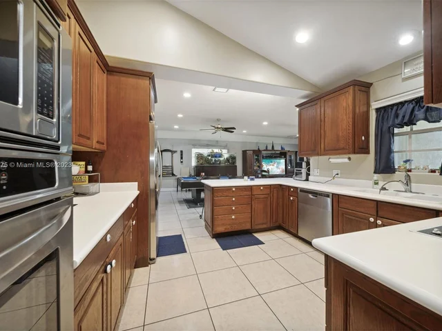 16201 SW 286th St, Homestead FL 33033