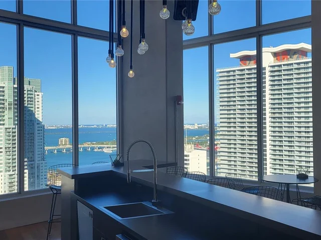 151 SE 1st St # 3211, Miami FL 33131