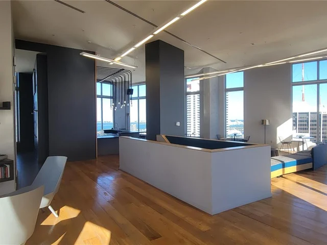 151 SE 1st St # 3211, Miami FL 33131