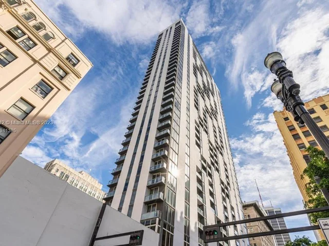151 SE 1st St # 3211, Miami FL 33131