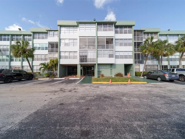 2741 Taft St # 312, Hollywood FL 33020