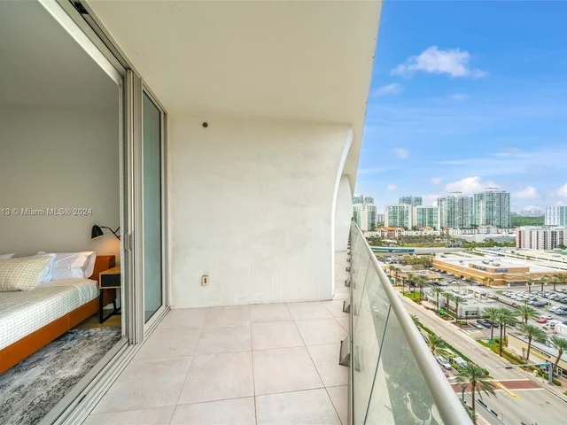 16901 Collins Ave # 1505, Sunny Isles Beach FL 33160