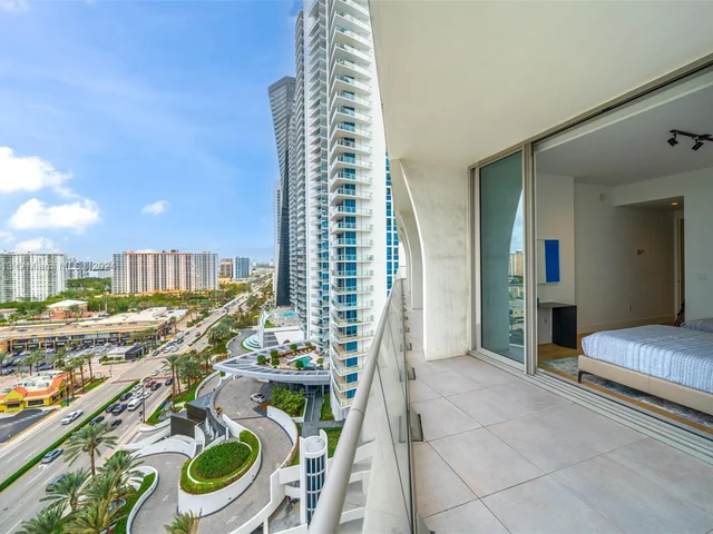 16901 Collins Ave # 1505, Sunny Isles Beach FL 33160