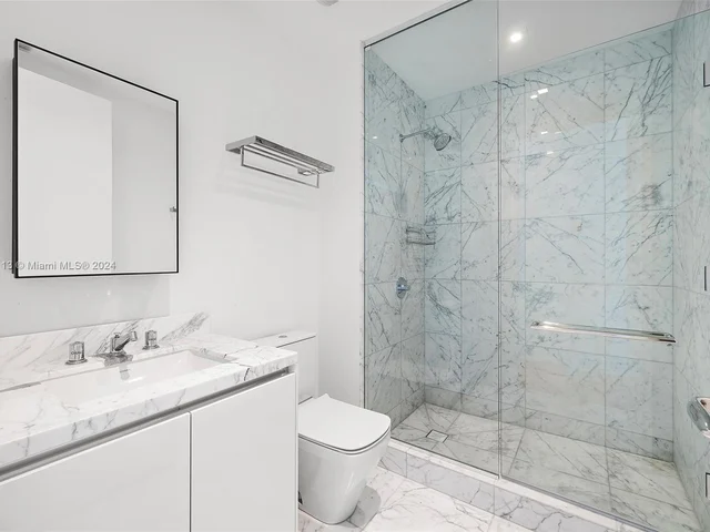 16901 Collins Ave # 1505, Sunny Isles Beach FL 33160