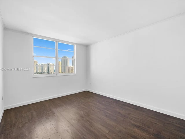 300 Bayview Dr # 1503, Sunny Isles Beach FL 33160