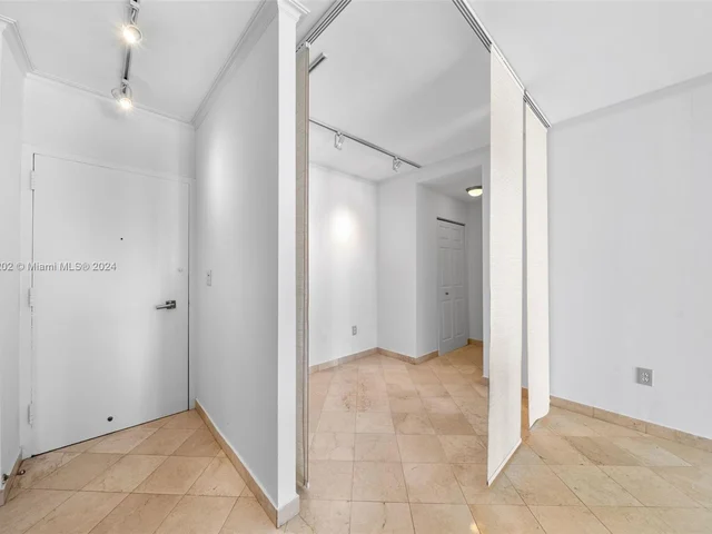 300 Bayview Dr # 1503, Sunny Isles Beach FL 33160