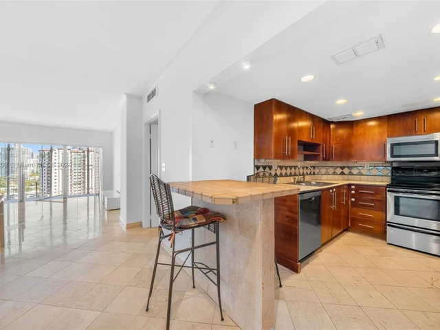 300 Bayview Dr # 1503, Sunny Isles Beach FL 33160