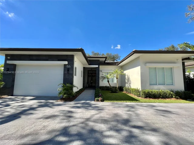 7616 SW 53rd Ave, Miami FL 33143