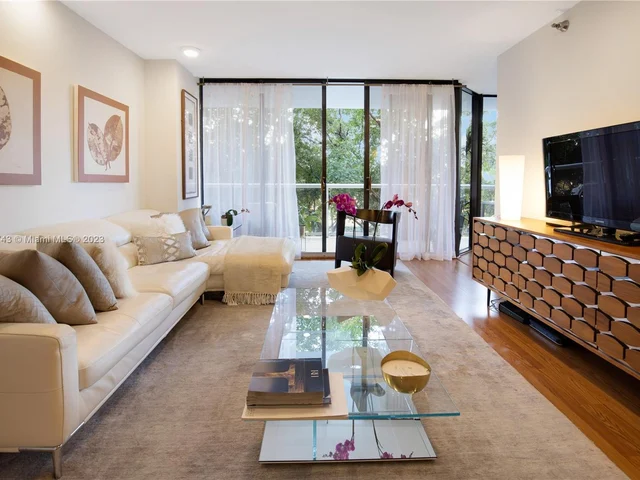 3640 Yacht Club Dr # 304, Aventura FL 33180