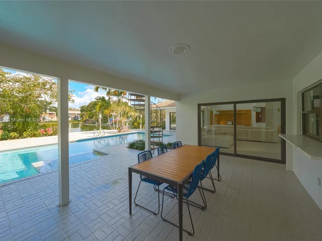 3051 N 35th St, Hollywood FL 33021