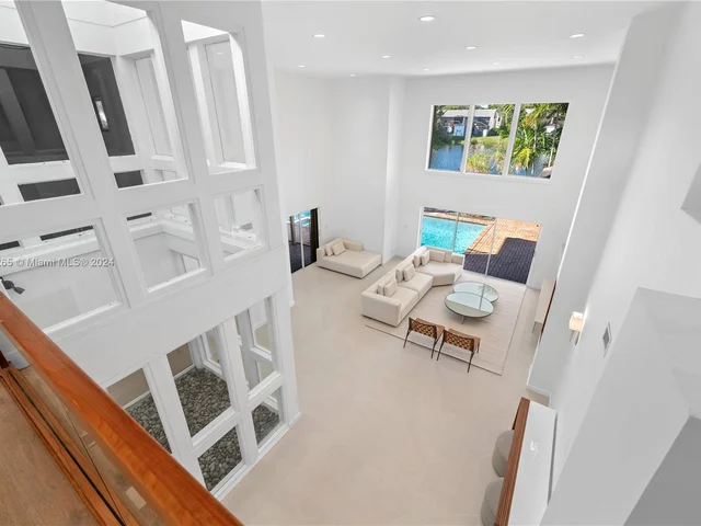 3051 N 35th St, Hollywood FL 33021