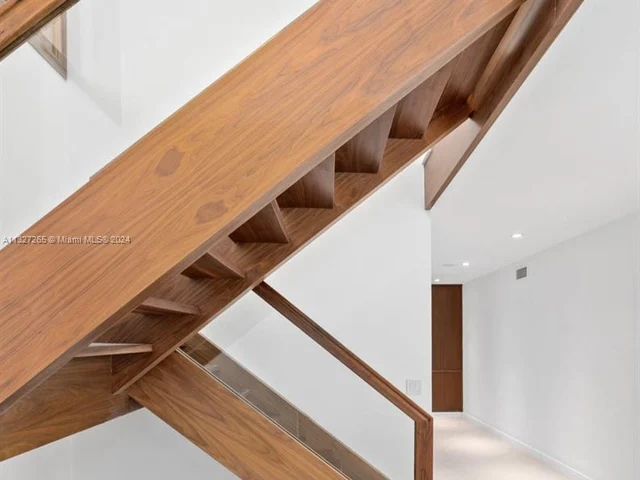 3051 N 35th St, Hollywood FL 33021