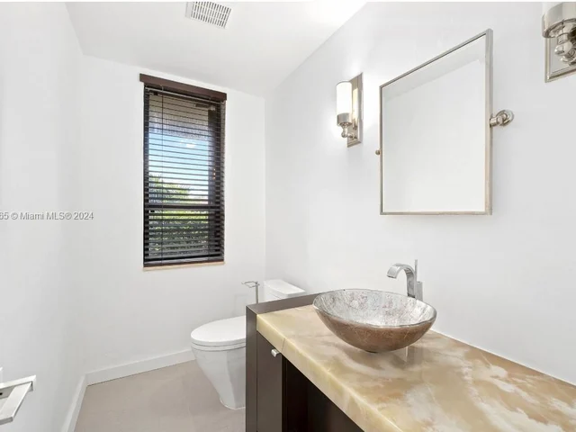 3051 N 35th St, Hollywood FL 33021