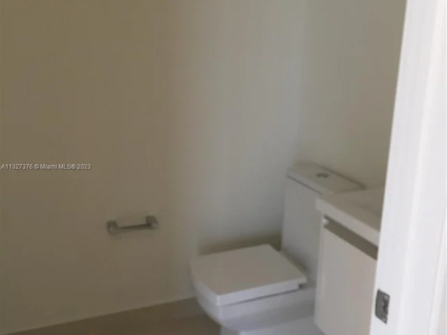 6670 NW 105th Ct # 6670, Doral FL 33178