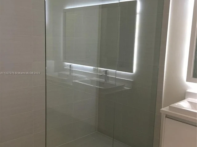 6670 NW 105th Ct # 6670, Doral FL 33178