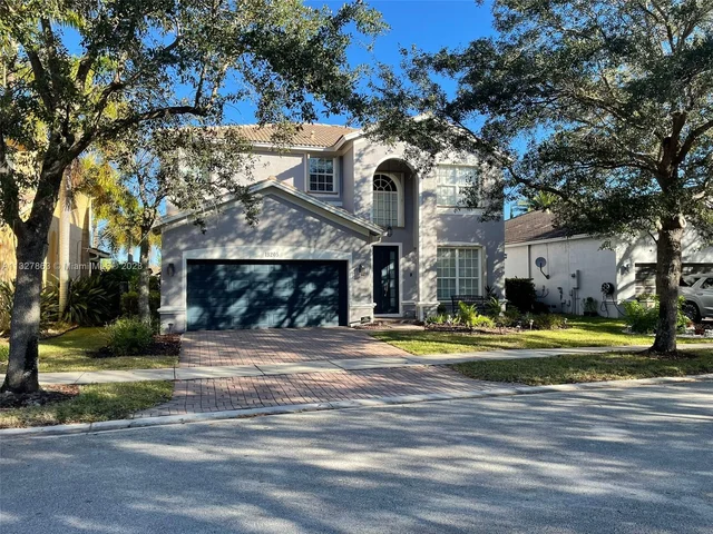 19205 Seneca Ave, Weston FL 33332