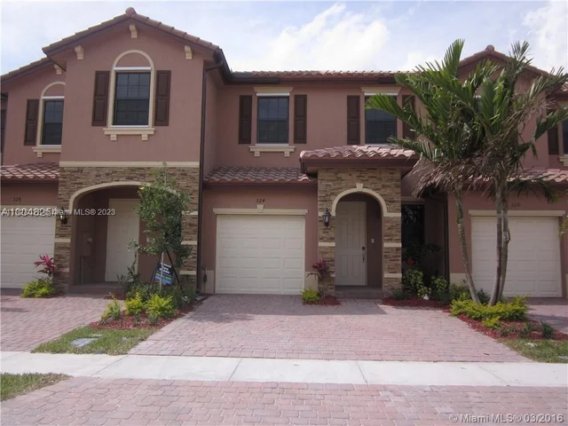324 SE 37th Ter, Homestead FL 33033