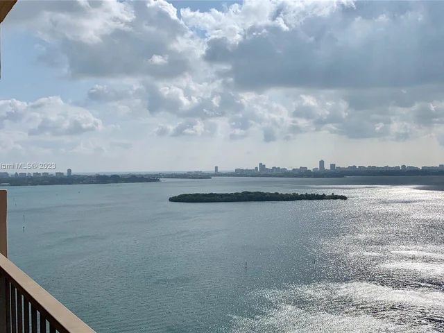 1800 NE 114th St # 2309, Miami FL 33181