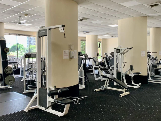 1800 NE 114th St # 2309, Miami FL 33181