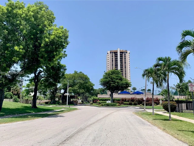 1800 NE 114th St # 2309, Miami FL 33181