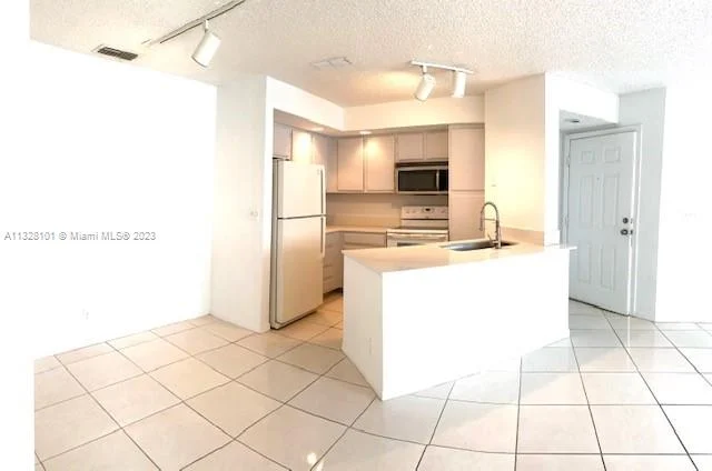 3310 N Pinewalk Dr N # 1815, Margate FL 33063