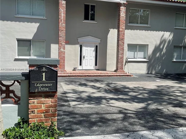 1 Edgewater Dr # 104, Coral Gables FL 33133
