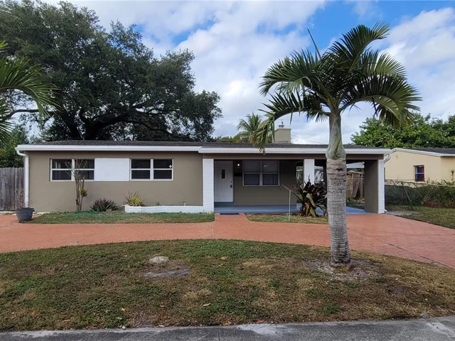 227 SW 21st Way, Fort Lauderdale FL 33312