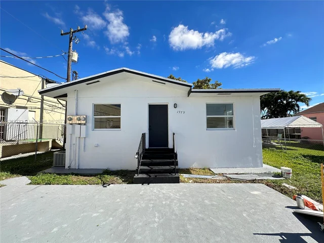 1979 NW 24TH CT # 1979, Miami FL 33125