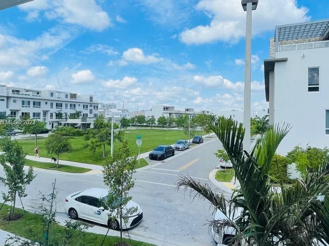 6425 NW 103rd Pl # 106, Doral FL 33178