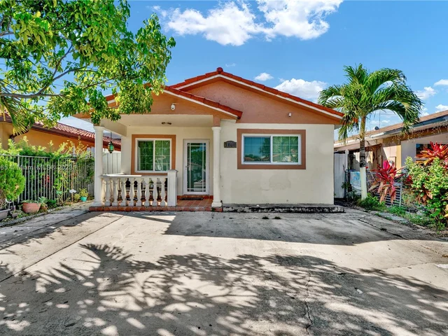 6648 W 22nd Ln, Hialeah FL 33016