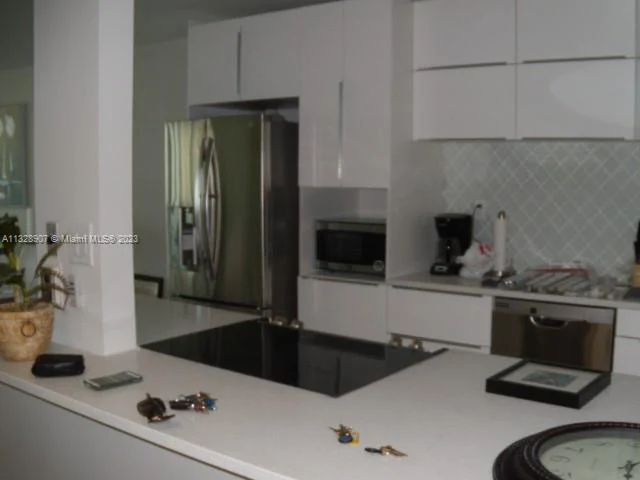 5401 E Collins Ave # 730, Miami Beach FL 33140