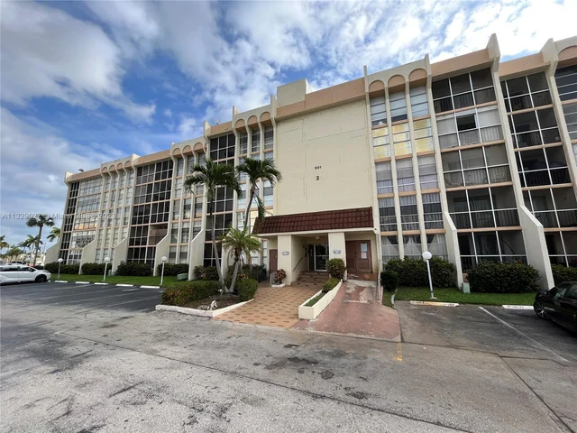 501 Three Islands Blvd # 414, Hallandale Beach FL 33009