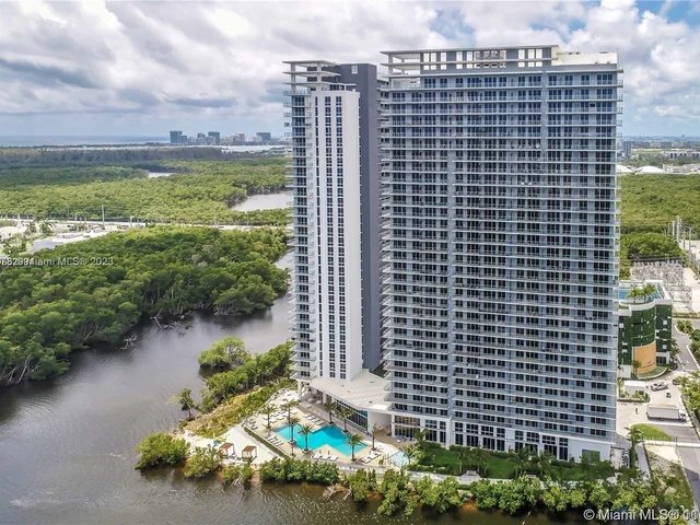 16385 Biscayne Blvd # 3202, North Miami Beach FL 33160