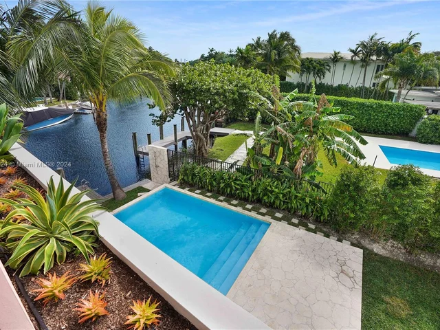 7621 NE 8th Ave, Miami FL 33138