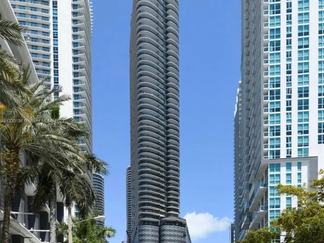 1000 Brickell Plaza # 4307, Miami FL 33131