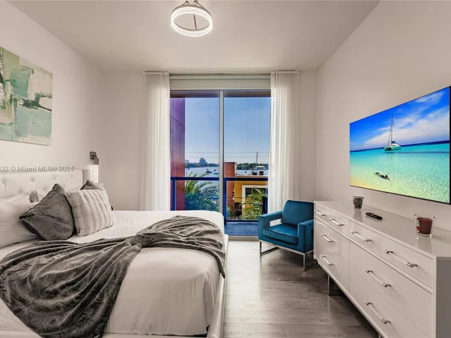 777 N Ocean Dr # N327, Hollywood FL 33019