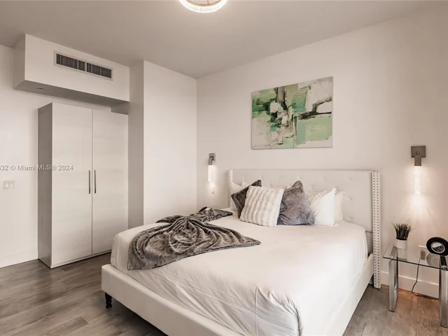 777 N Ocean Dr # N327, Hollywood FL 33019