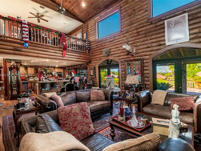 16825 SW 256th St, Homestead FL 33031