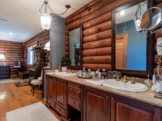 16825 SW 256th St, Homestead FL 33031